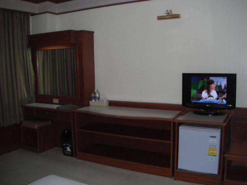 Krabi Royal Hotel Esterno foto